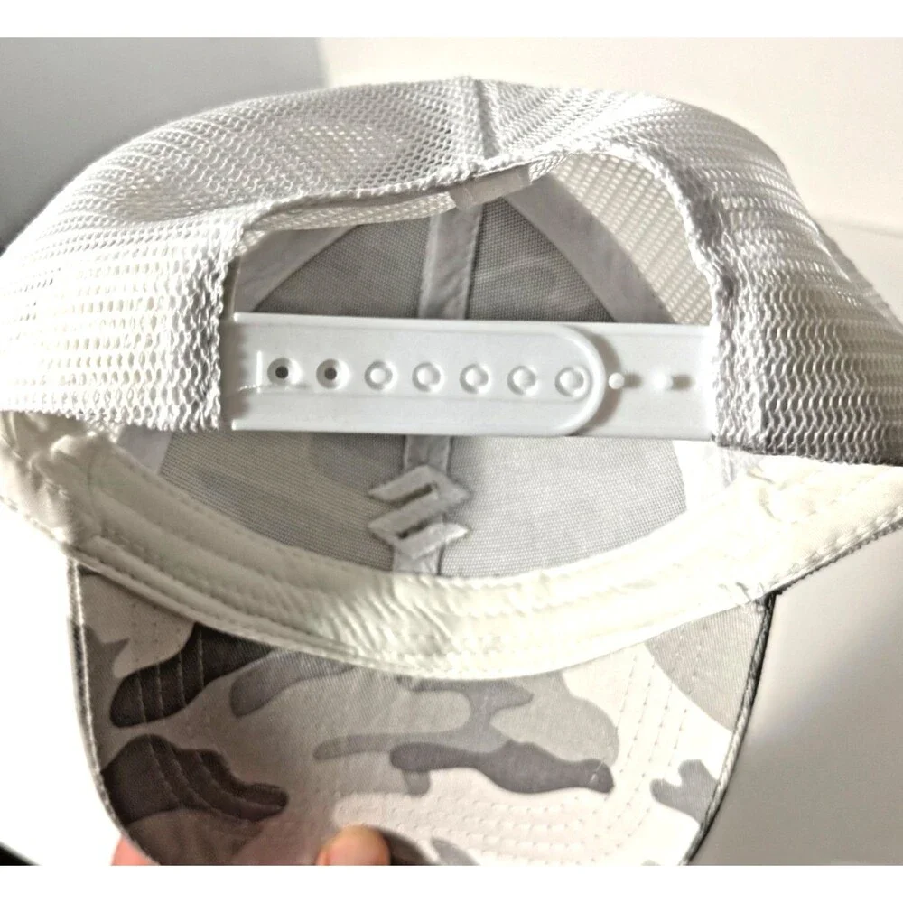 Suzuki Camo Trucker Hat Gray White Snapback Mesh Back Cap